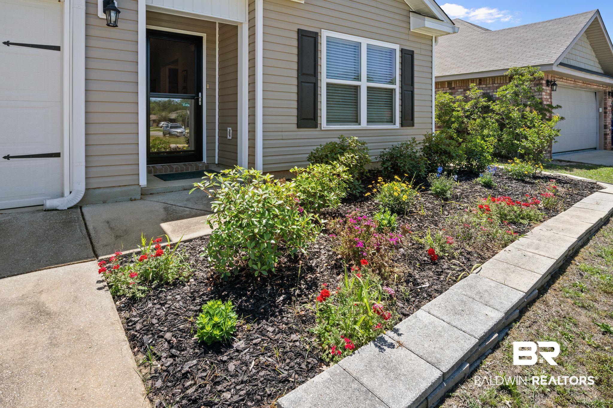 928 Summerton Drive Foley, AL 36535 - Photo 2 of 45