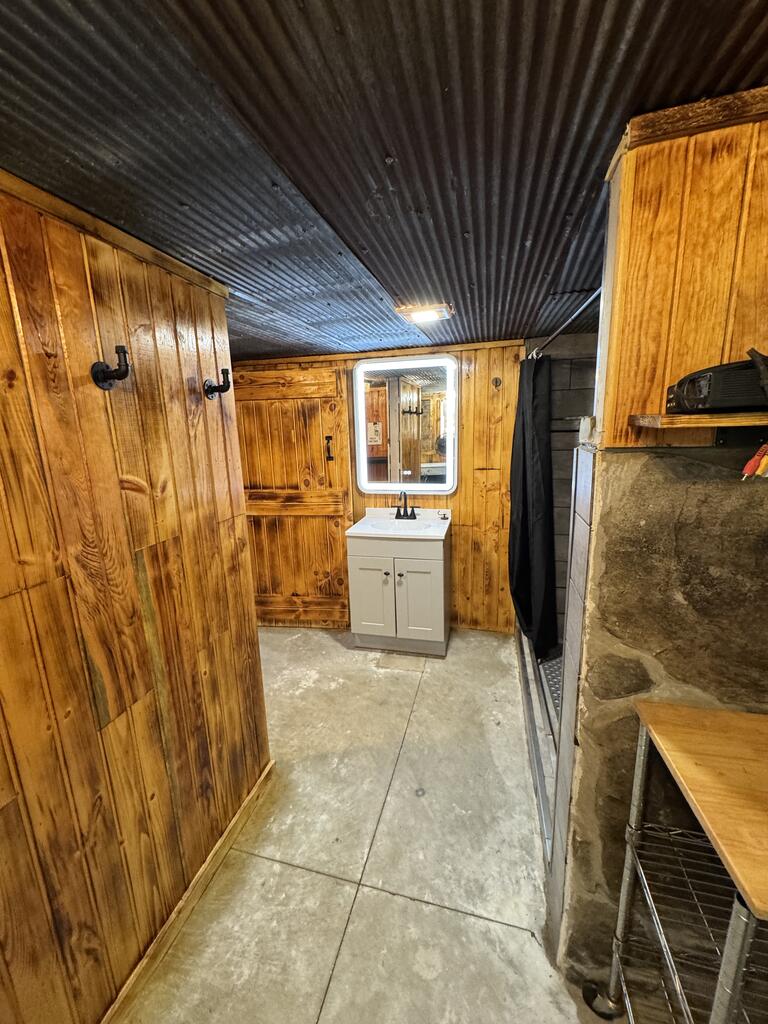 386 Allenbaugh Road Franklin, PA 16323 - Photo 12 of 23 Gallery Image 12