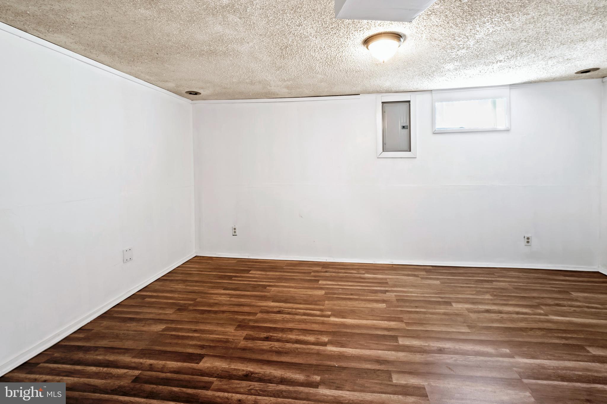 930 Burnside Road Sharon Hill, PA 19079 - Photo 20 of 35 Basement