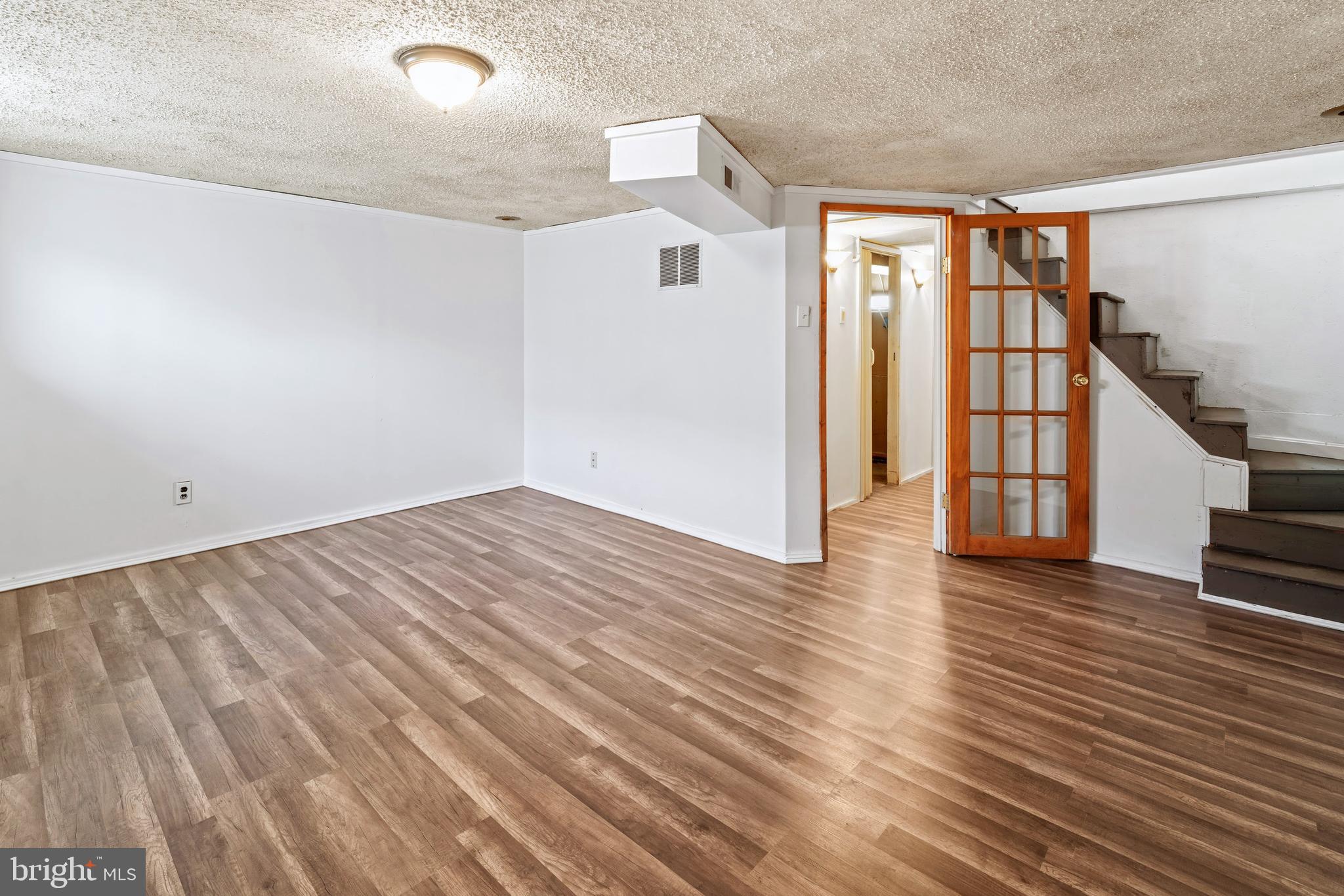 930 Burnside Road Sharon Hill, PA 19079 - Photo 21 of 35 Basement