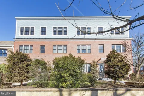 $625,000 | 2012 D Street Northeast, Unit 4, Washington, DC 20002