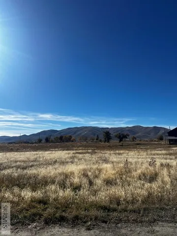 $150,000 | 3260 West 3400 North, Moore, ID 83255