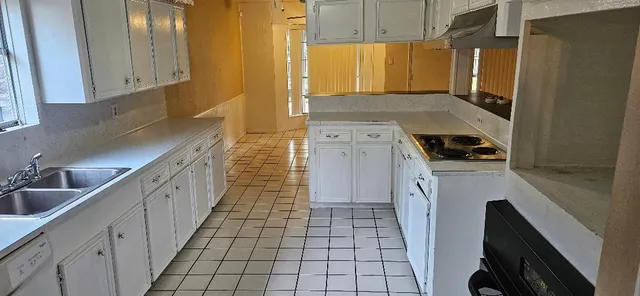 $1,800 | 9331 Meaux Drive, Houston, TX 77031