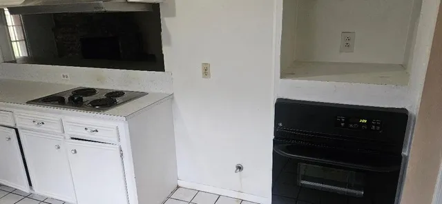 $1,800 | 9331 Meaux Drive, Houston, TX 77031