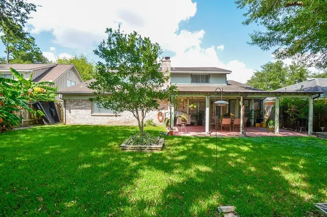 $1,800 | 9331 Meaux Drive, Houston, TX 77031