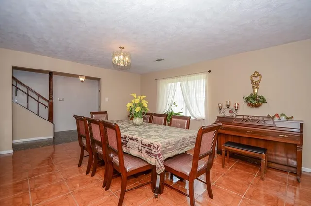 $1,800 | 9331 Meaux Drive, Houston, TX 77031