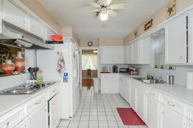 $1,800 | 9331 Meaux Drive, Houston, TX 77031