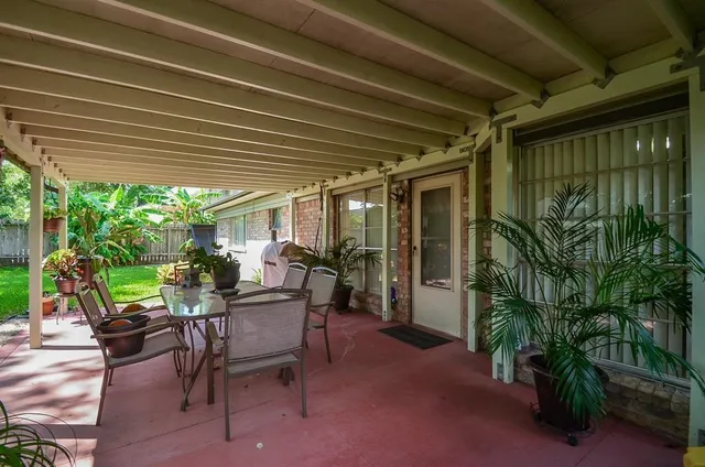 $1,800 | 9331 Meaux Drive, Houston, TX 77031