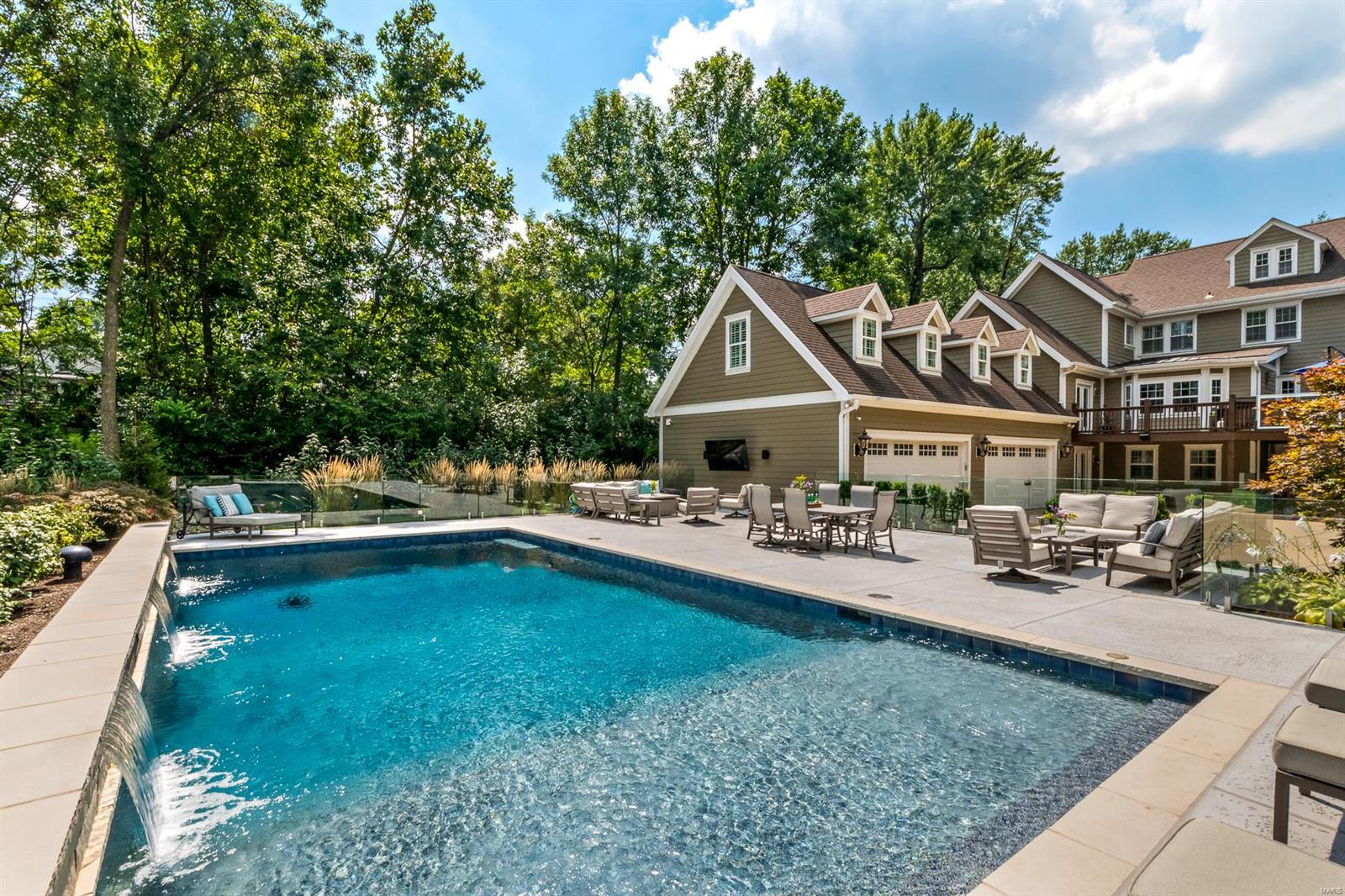 1380 North Sappington Road Glendale, MO 63122 - Photo 4 of 6 Gallery Image 4