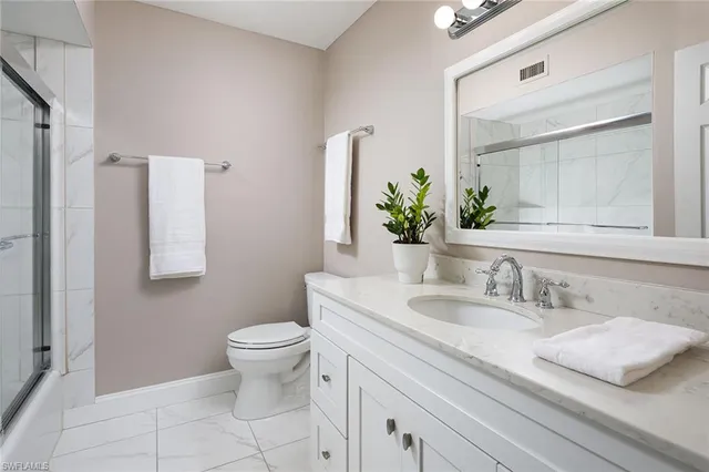 $895,000 | 465 Broad Avenue South, Unit 1A, Naples, FL 34102