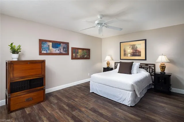 $895,000 | 465 Broad Avenue South, Unit 1A, Naples, FL 34102