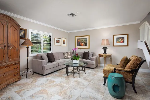 $895,000 | 465 Broad Avenue South, Unit 1A, Naples, FL 34102