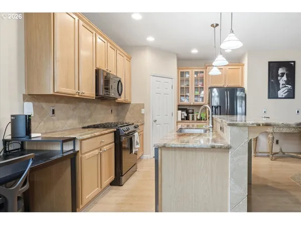 $499,950 | 6366 Southeast 33rd Way, Gresham, OR 97080
