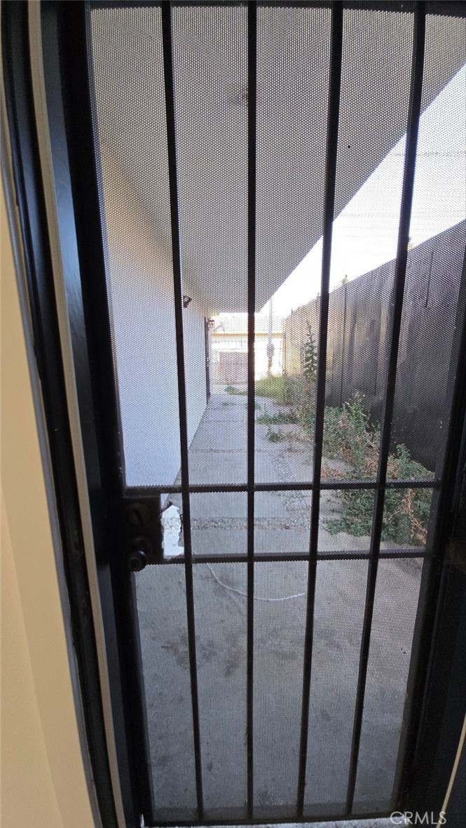 10415 1/2 Avalon Boulevard Los Angeles, CA 90003 - Photo 13 of 24 a view of a porch