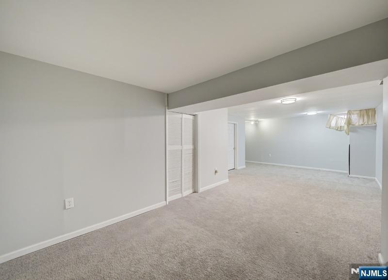 28 Gordon Circle Parsippany, NJ 07054 - Photo 26 of 33