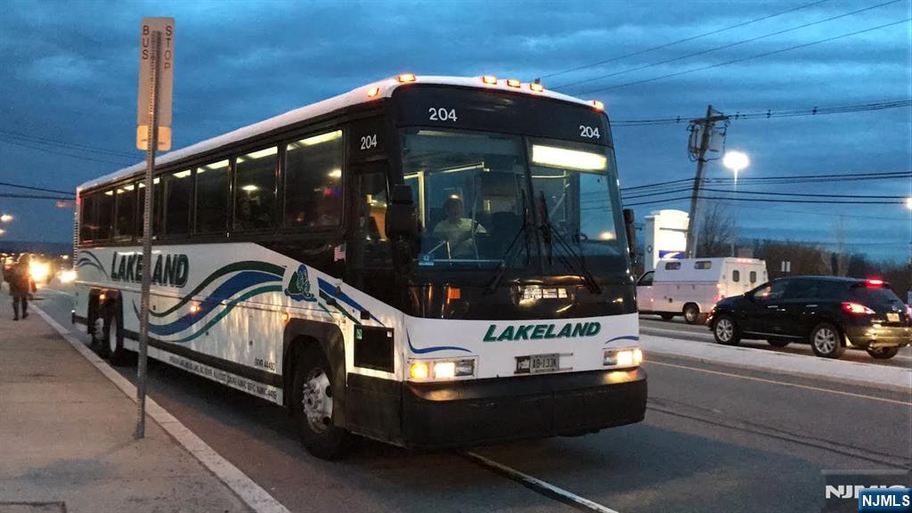 28 Gordon Circle Parsippany, NJ 07054 - Photo 32 of 33