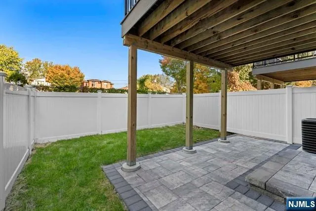 $7,800 | 425 Grandview Place, Fort Lee, NJ 07024