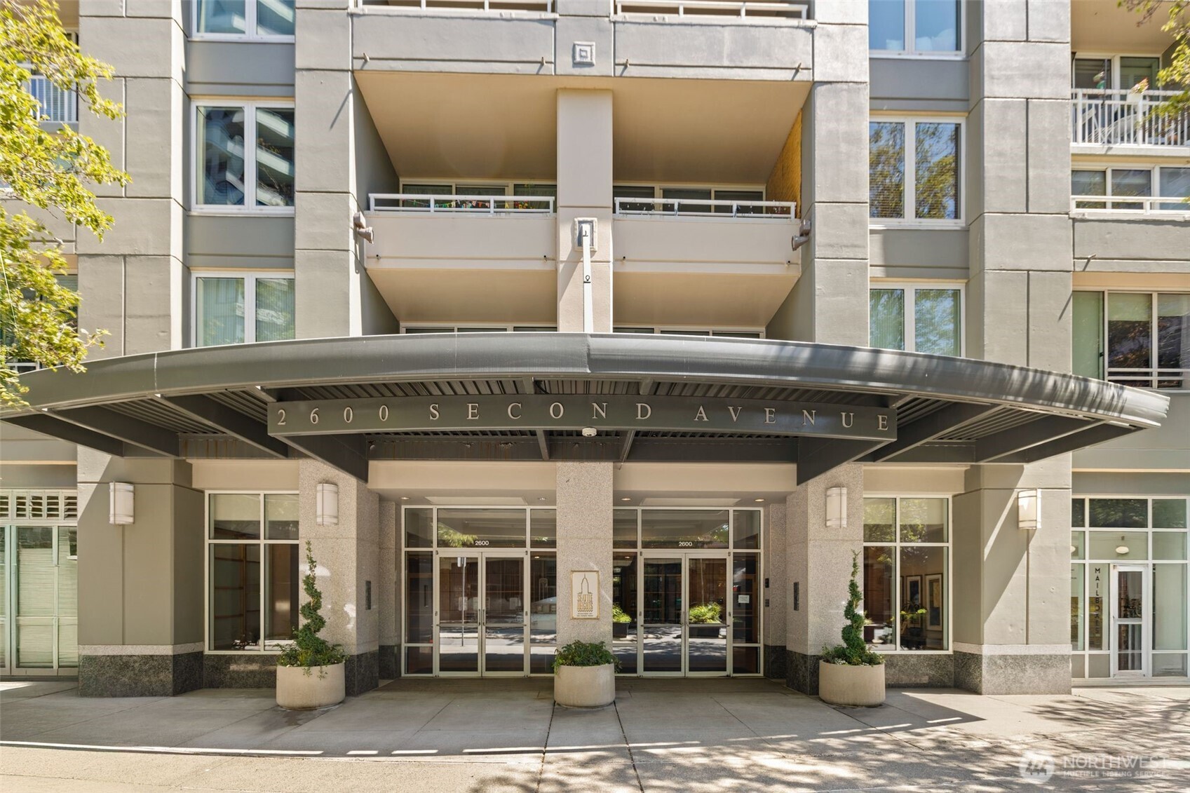 2600 2nd Avenue, Unit 302 Seattle, WA 98121 - Photo 1 of 40