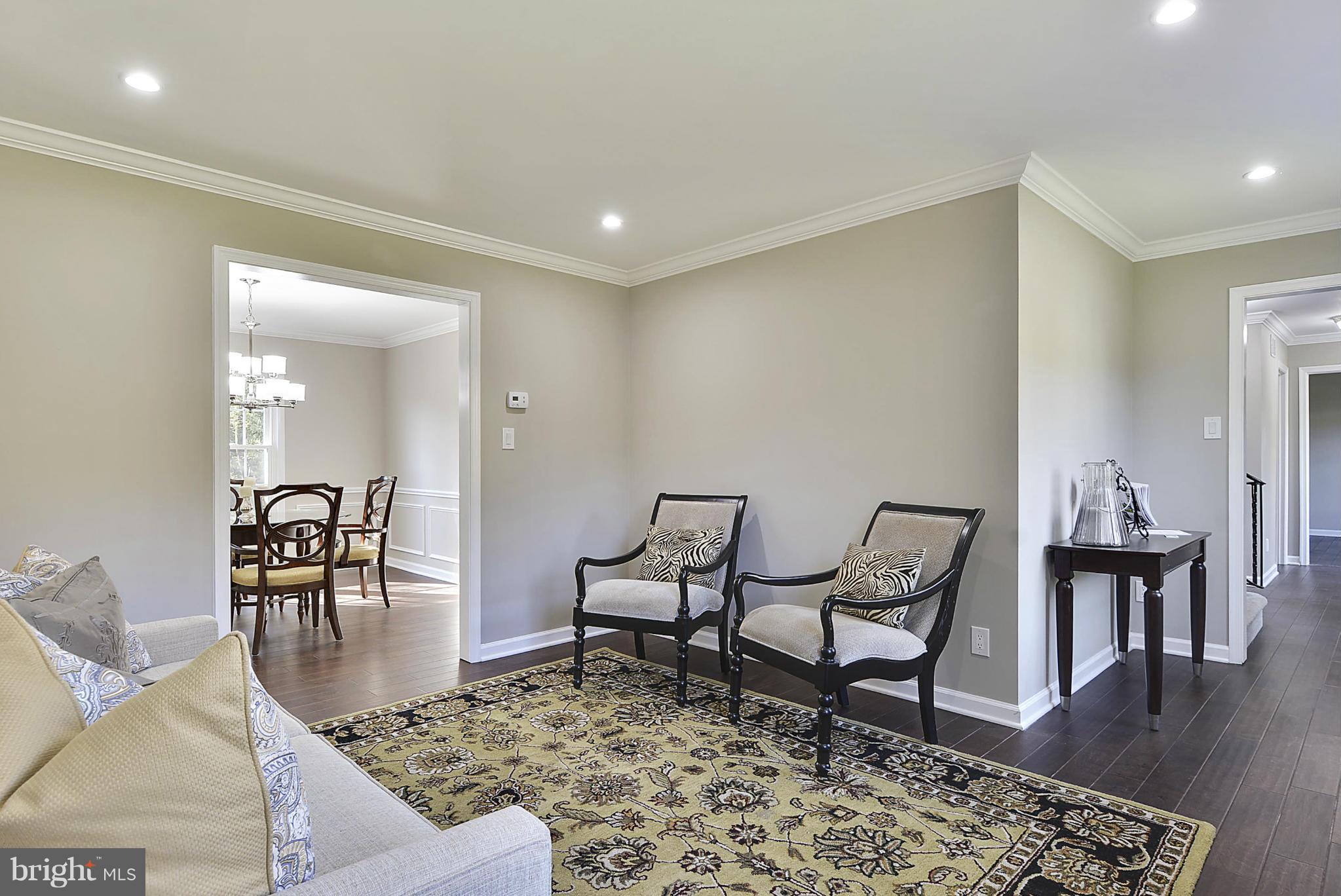 1171 Old Stable Road McLean, VA 22102 - Photo 8 of 30 Living Room with hardwoods