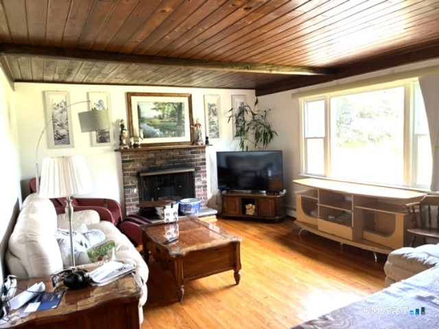 122 Black Point Road East Lyme, CT 06357 - Photo 8 of 40