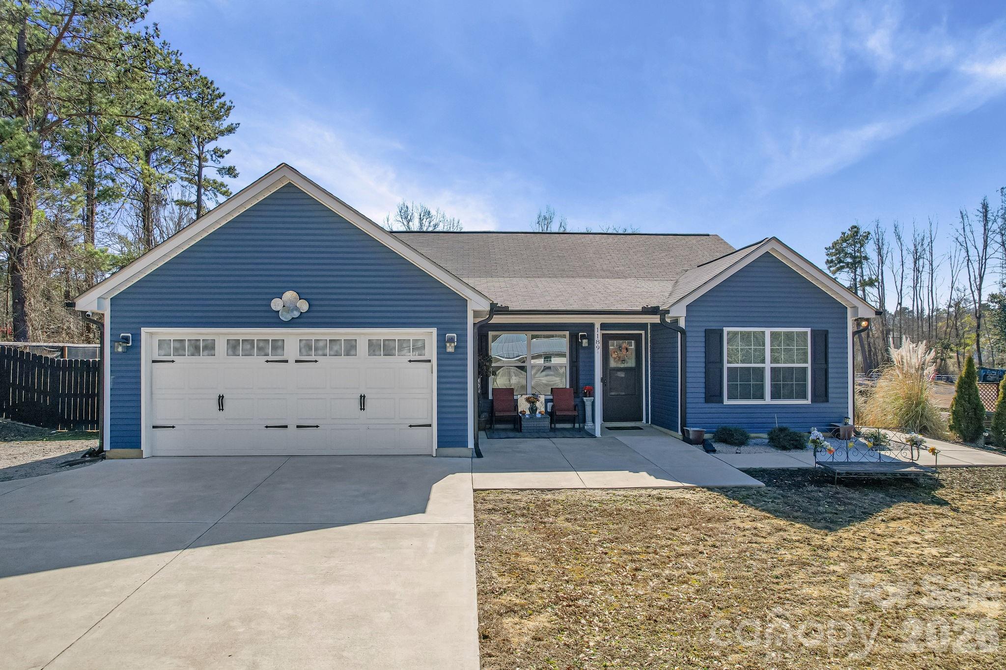 1189 West Elizabeth Street Pageland, SC 29728 - Photo 1 of 37 a view of a house with a yard