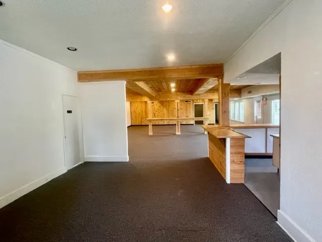 a view of a living room and a livingroom