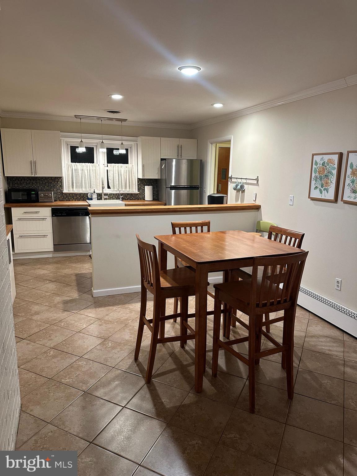 8754 Signal Hill Road Manassas, VA 20110 - Photo 7 of 15