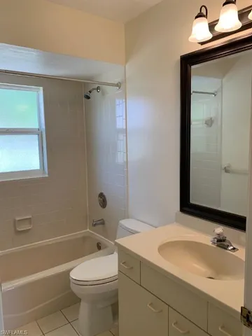 $925,000 | 595 101st Avenue North, Naples, FL 34108