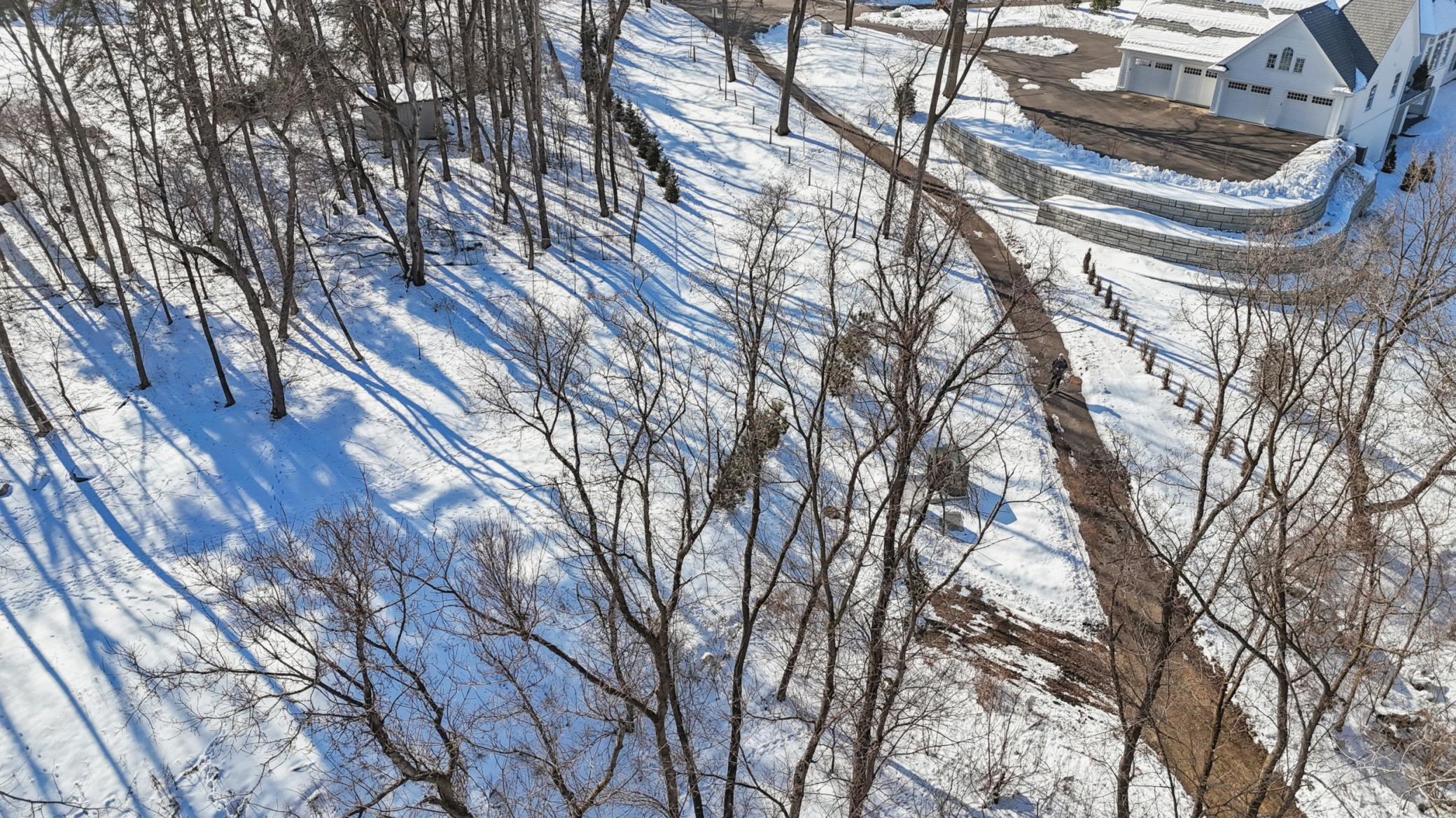 445 Bovey Road Wayzata, MN 55391 - Photo 11 of 18