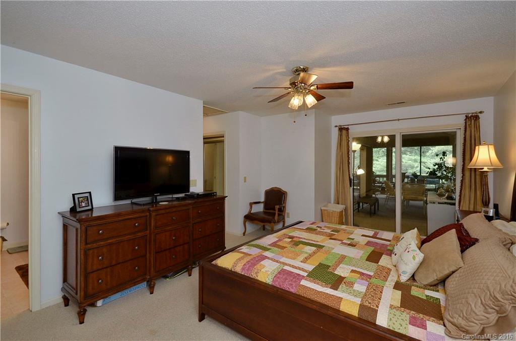 152 Cove Loop Road, Unit 152 Hendersonville, NC 28739 - Photo 9 of 15 Gallery Image 9