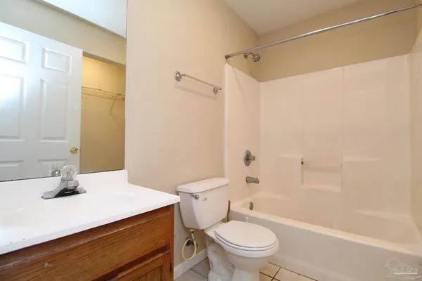 $1,195 | 601 North 61st Avenue, Unit D, Pensacola, FL 32506