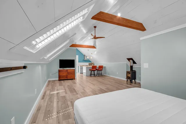 $1,650 | 10 Wallace Brook Road, Brookline, NH 03033