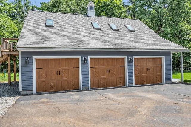 $1,650 | 10 Wallace Brook Road, Brookline, NH 03033