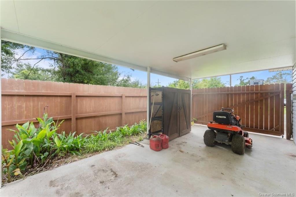 8274 Frontage Road Iowa, LA 70647 - Photo 33 of 35