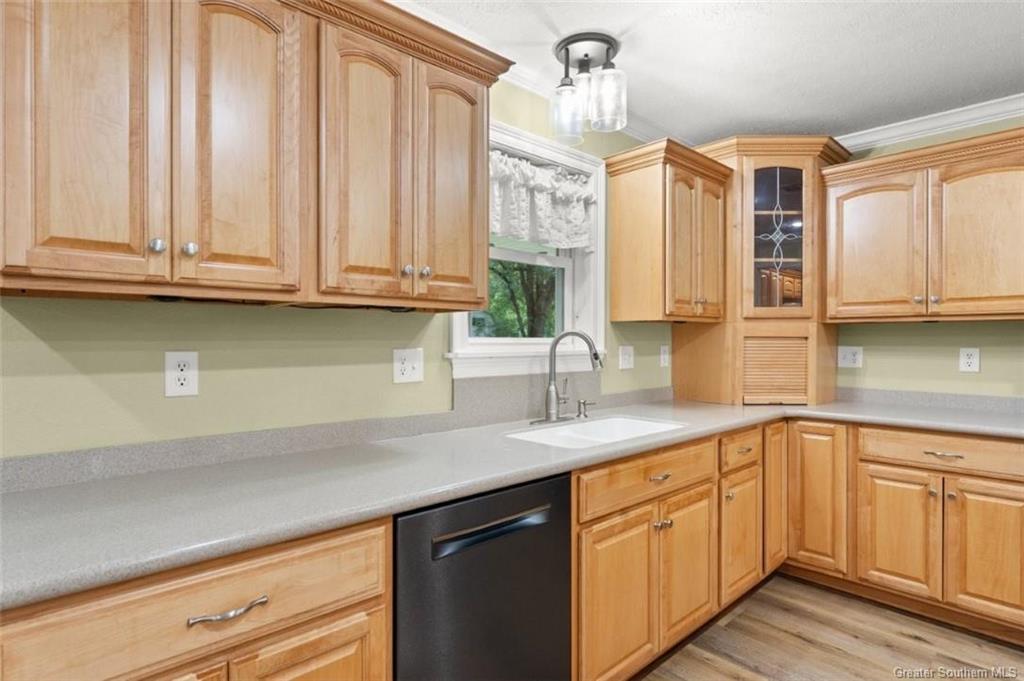 8274 Frontage Road Iowa, LA 70647 - Photo 10 of 35