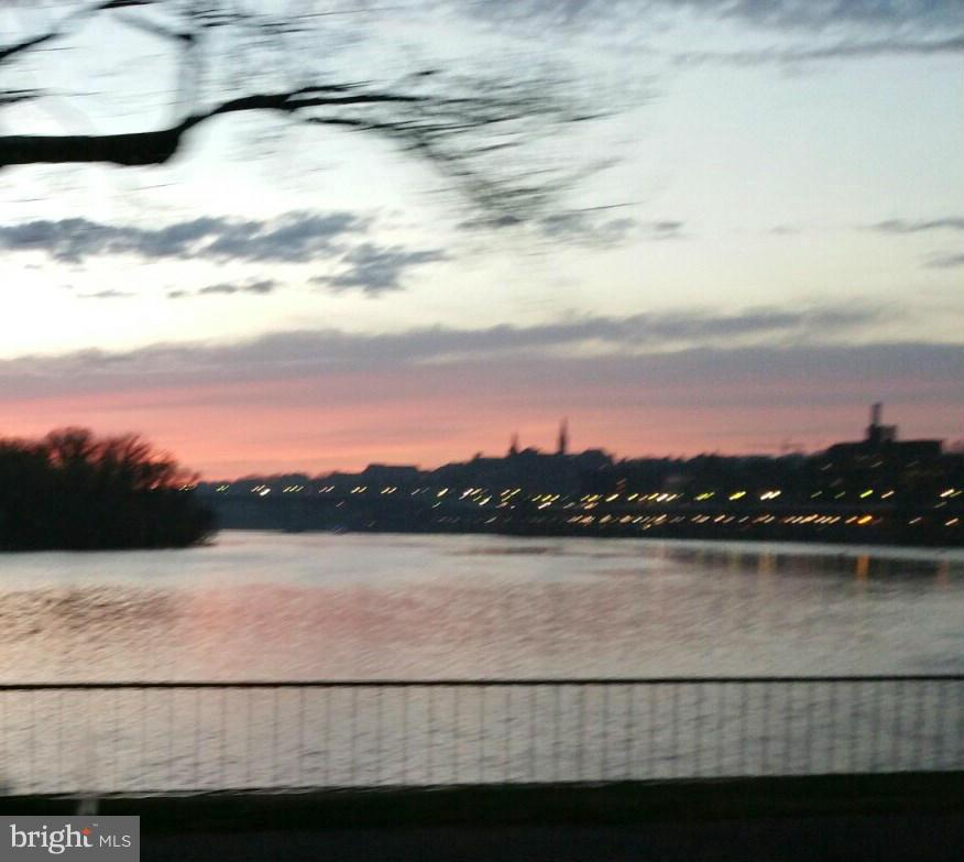 2401 H Street Northwest, Unit 904 Washington, DC 20037 - Photo 25 of 25 a view of lake from a city