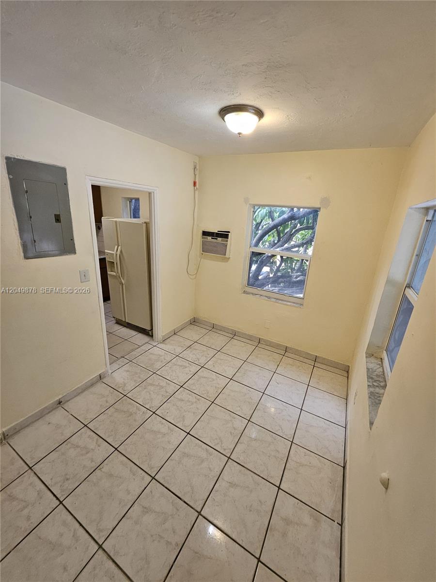 822 Southwest 31st Avenue, Unit 822 Miami, FL 33135 - Photo 13 of 14