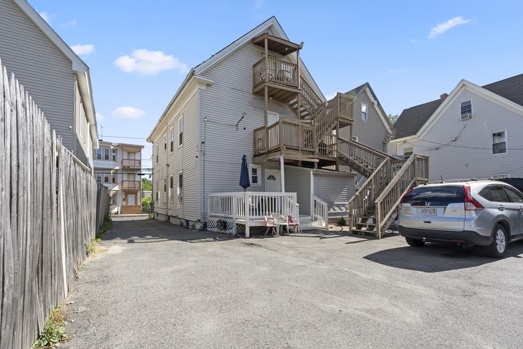 95 Myrtle Street Lawrence, MA 01841 - Photo 4 of 23