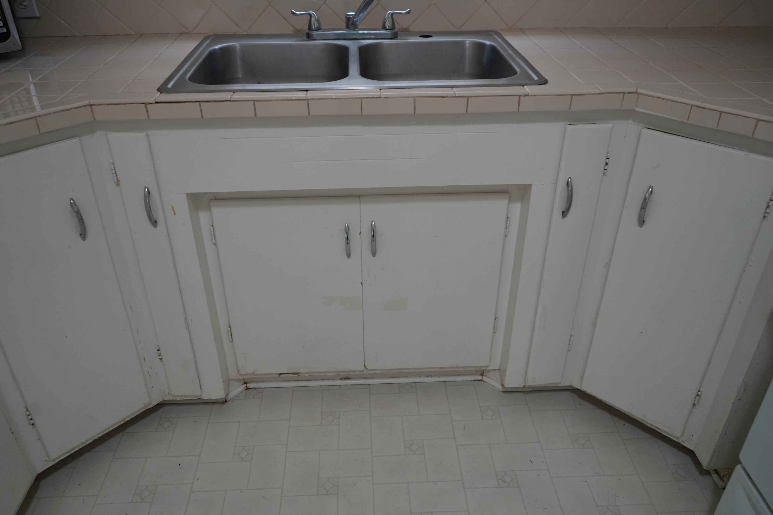 2521 40th Street Lubbock, TX 79413 - Photo 6 of 8 DSC04201