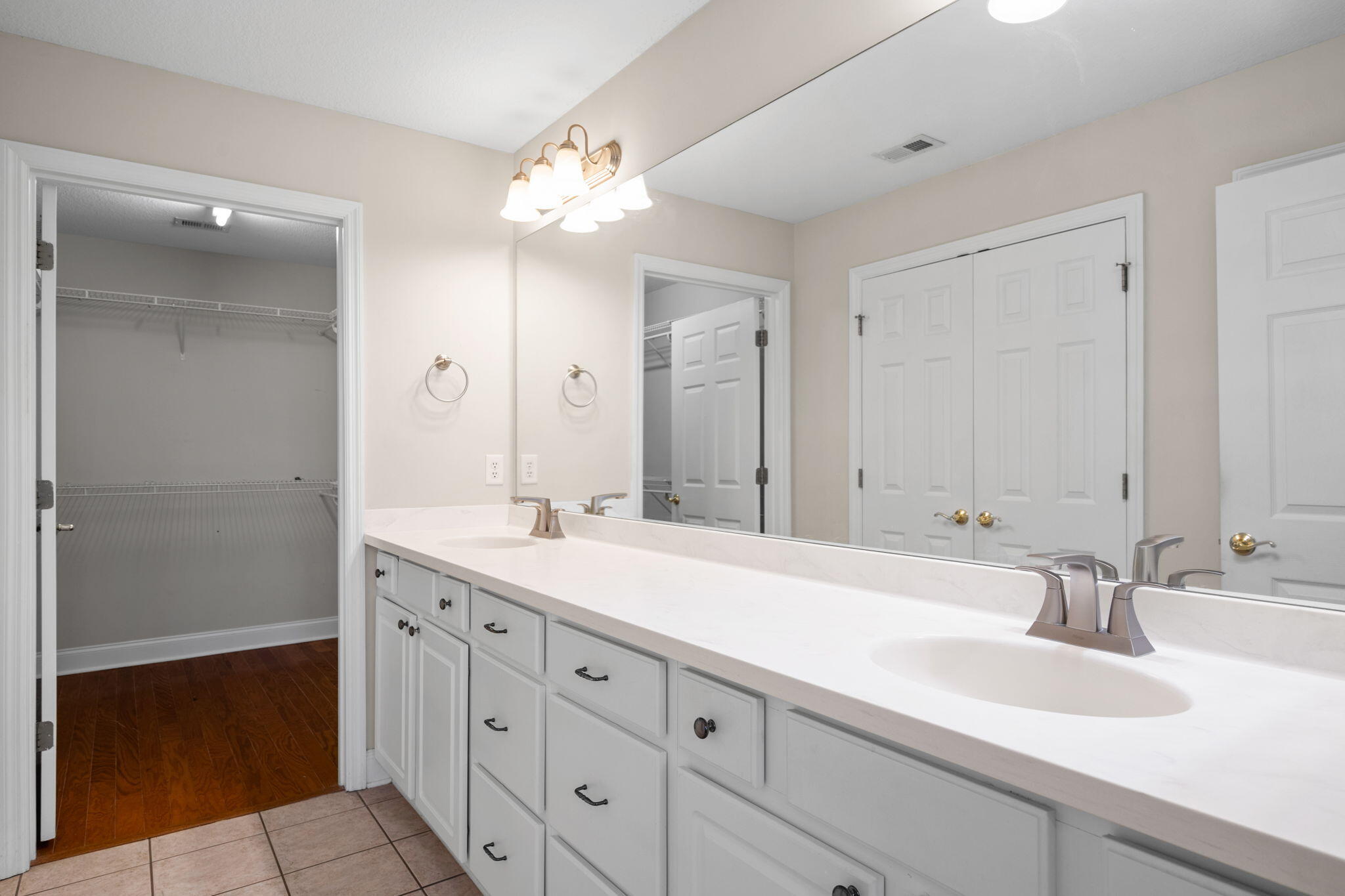 2541 Baskette Way Chattanooga, TN 37421 - Photo 17 of 24 8-web-or-mls-DSC_8045