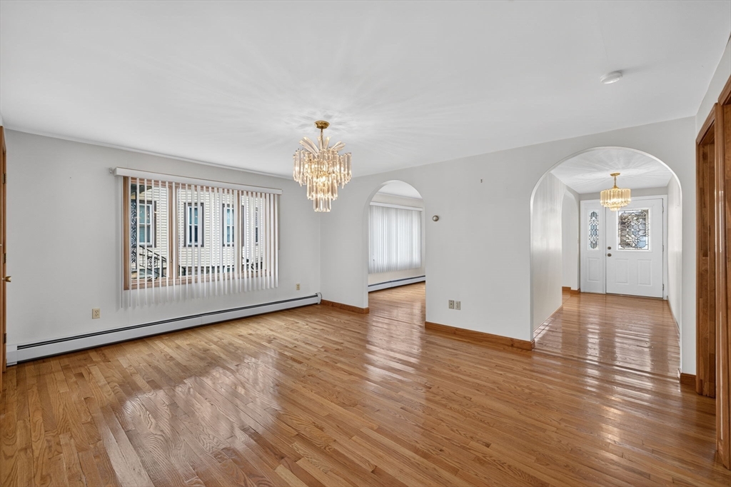 31 Oregon Street Fall River, MA 02720 - Photo 4 of 27