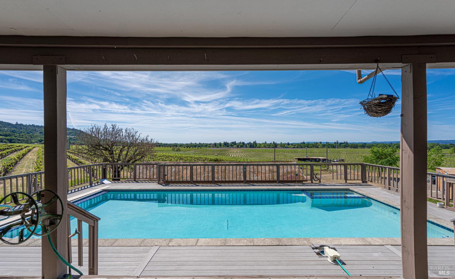 590 Pleasant Avenue Santa Rosa, CA 95403 - Photo 17 of 60