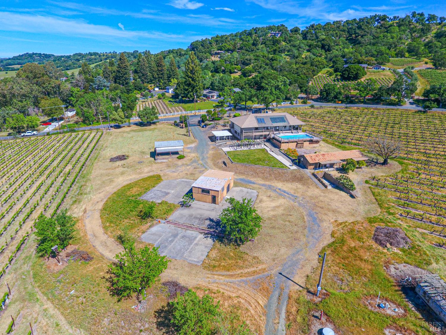 590 Pleasant Avenue Santa Rosa, CA 95403 - Photo 2 of 60