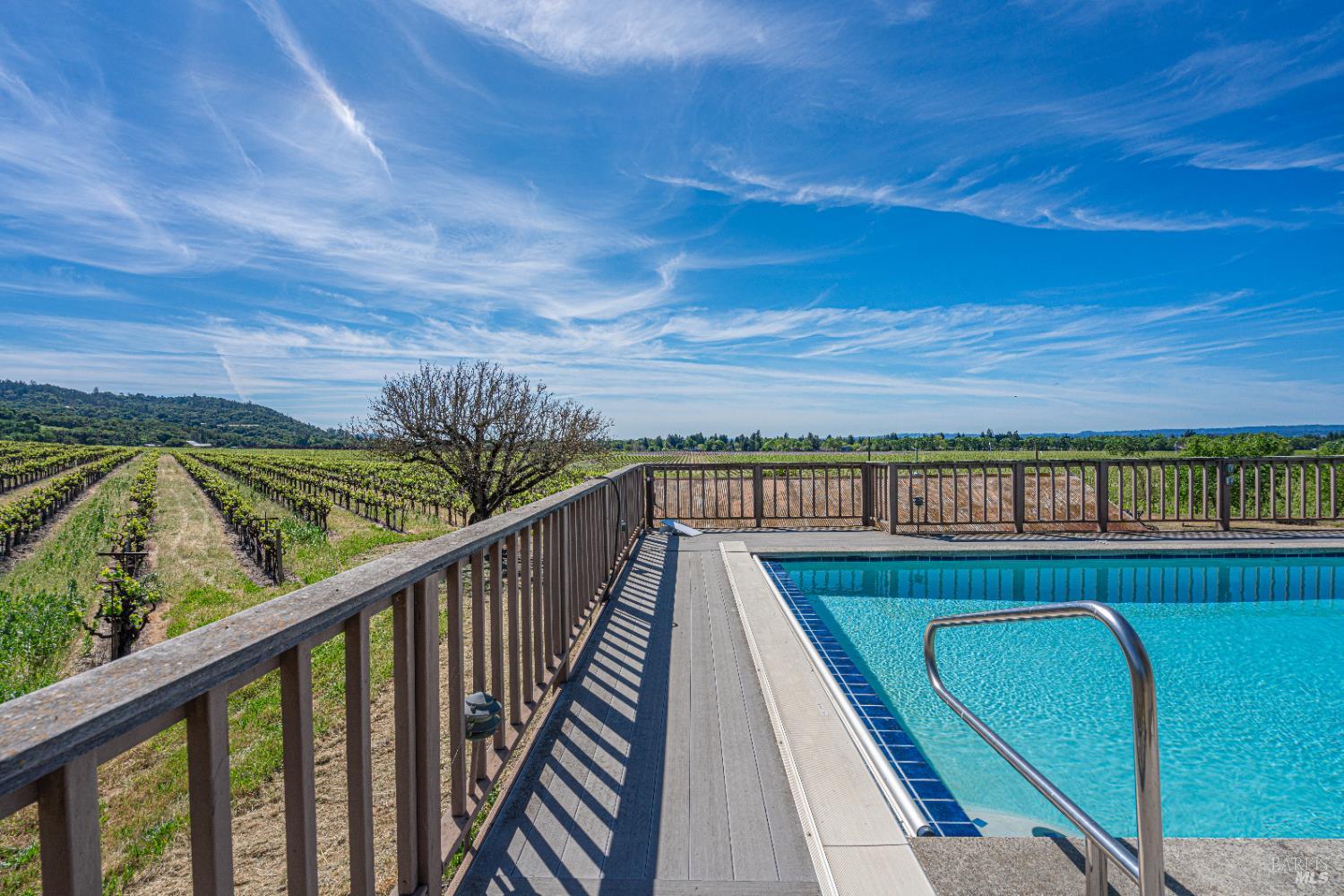 590 Pleasant Avenue Santa Rosa, CA 95403 - Photo 23 of 60