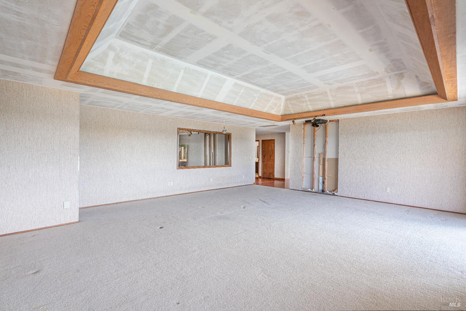 590 Pleasant Avenue Santa Rosa, CA 95403 - Photo 34 of 84 a view of a room that has a window