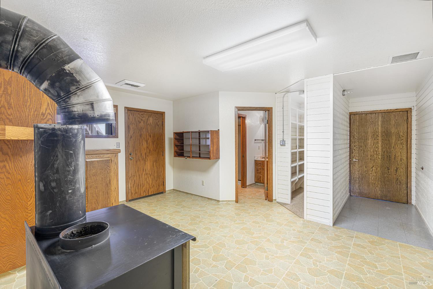 590 Pleasant Avenue Santa Rosa, CA 95403 - Photo 44 of 84