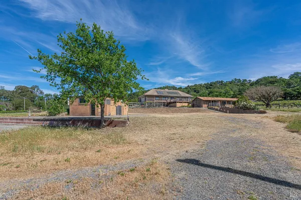 $1,590,000 | 590 Pleasant Avenue, Santa Rosa, CA 95403