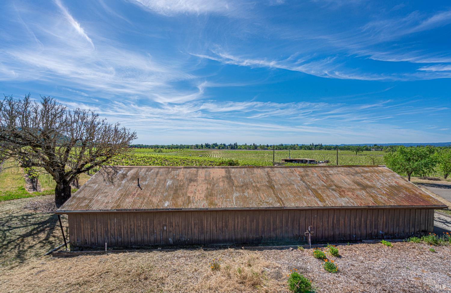 590 Pleasant Avenue Santa Rosa, CA 95403 - Photo 62 of 84 a view of wooden fence