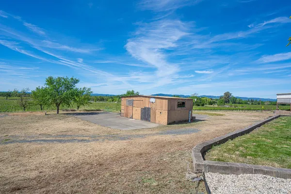 $1,590,000 | 590 Pleasant Avenue, Santa Rosa, CA 95403
