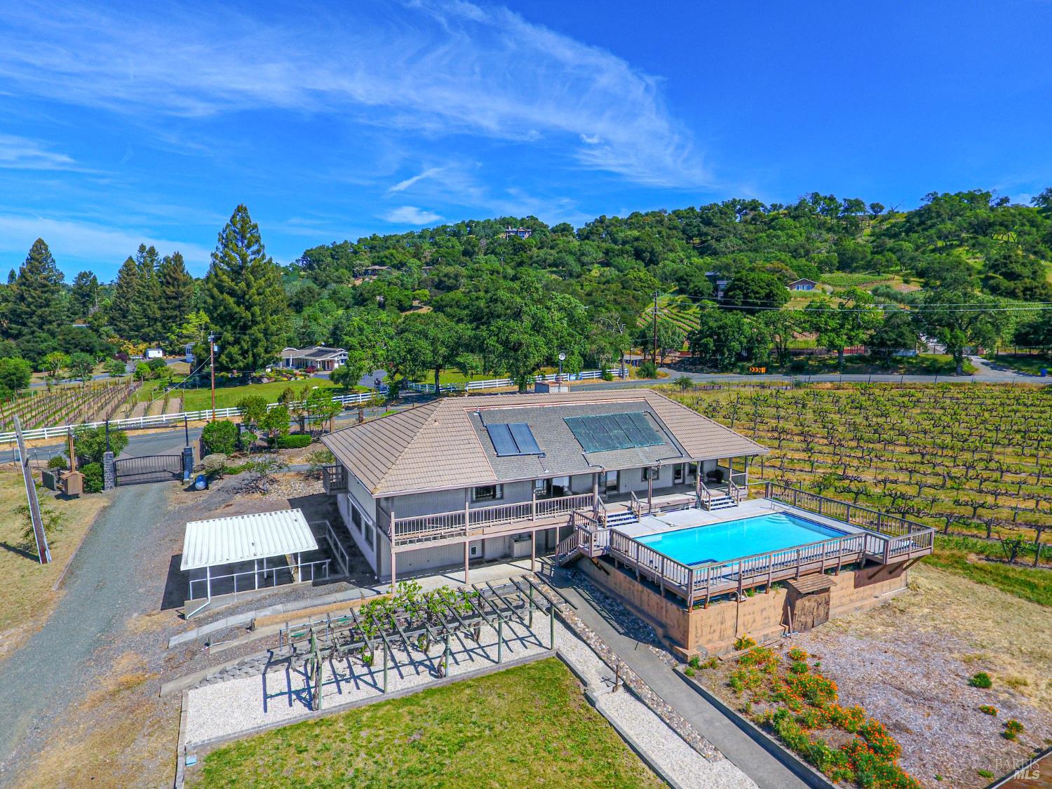 590 Pleasant Avenue Santa Rosa, CA 95403 - Photo 8 of 60